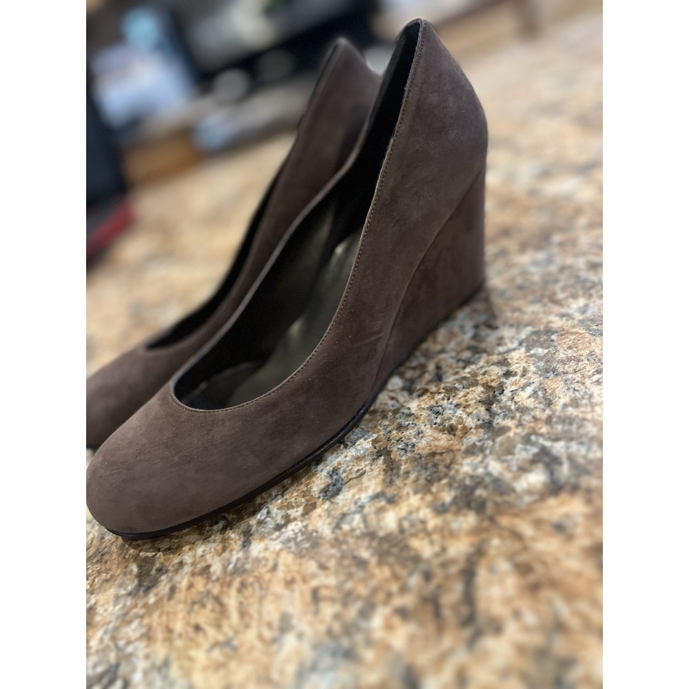 STUART WEITZMAN AUTH $399 Women Brown Suede Round Toe Luna Wedge Pumps Size 9 M